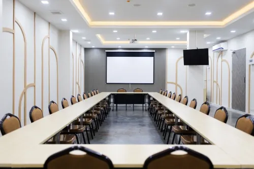 Nappiness Hotel Business Facilities Photos