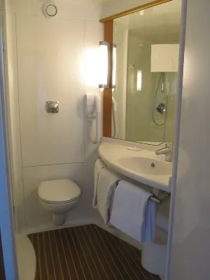 Hôtel ibis Etampes Chambres Photos
