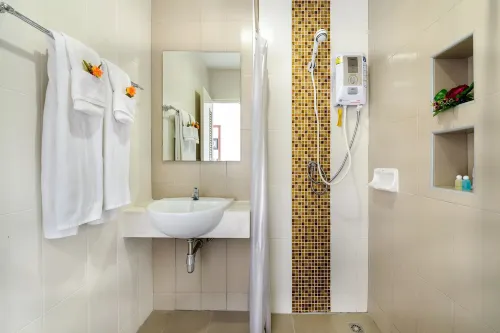 The Topaz Residence Phuket Town Chambres Photos