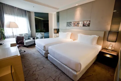 Graceland Hotel Bangkok Photos