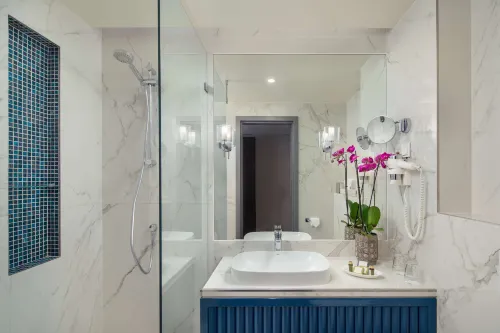 Danubius Hotel Astoria City Center Photos