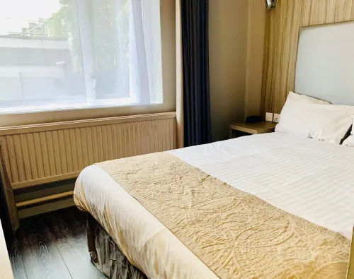 Hotel Lily Rooms Photos