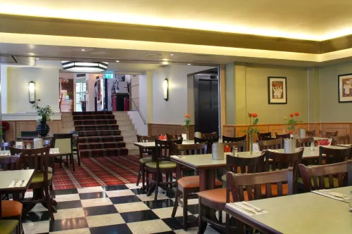 Avenue Hotel Ristorazione Photos