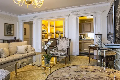 Four Seasons Hotel George V Paris Phòng Photos