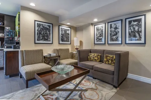 Best Western Carmels Town House Lodge Photos