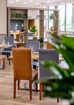 Cedar Court Bradford Hotel Dining Photos