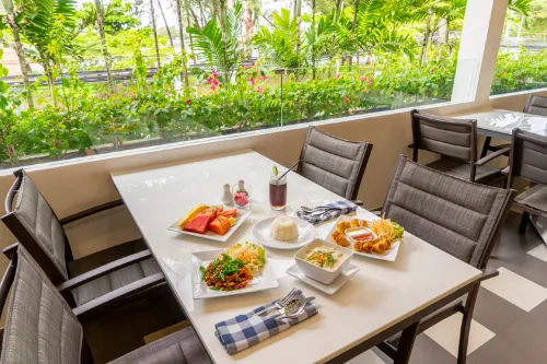 Best Western Phuket Ocean Resort Питание Photos