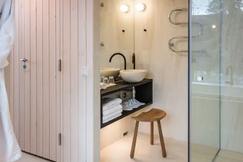 Arctic TreeHouse Hotel Rooms Photos