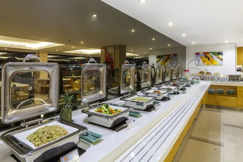 Harris Hotel Kuta Galleria - Bali Ăn uống Photos
