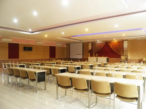 C3 Hotel Ungaran Fasilitas Bisnis Photos