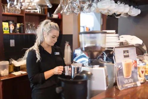 Tamar Valley Resort Grindelwald Dining Photos