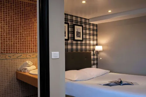 Hôtel Le Cheval Blanc - Vieux Bassin Honfleur - Climatisé Chambres Photos