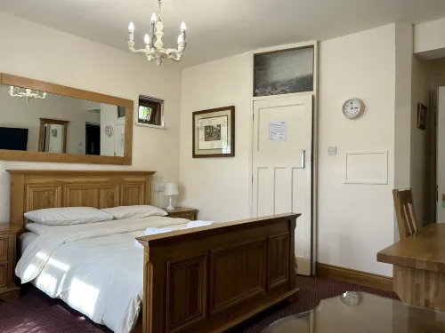 Oakwood Bed and Breakfast Heathrow Rooms Photos