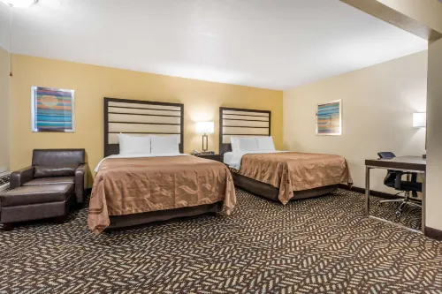 Quality Inn & Suites Capitola by the Sea Chambres Photos