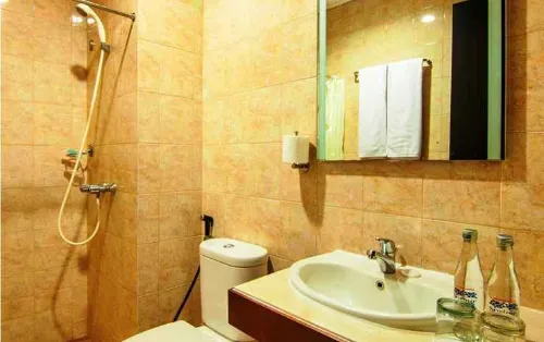 Grand Kuta Hotel and Residence Phòng Photos