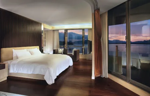 The Crystal Resort Sun Moon Lake Photos
