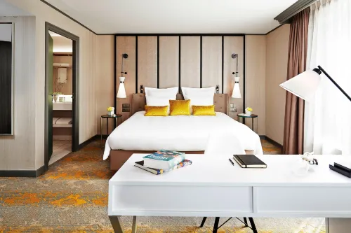 Hôtel Renaissance Paris La Défense À ne pas manquer Photos