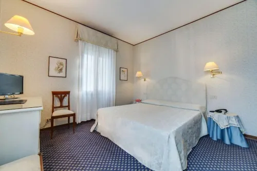 Hotel la Meridiana Habitaciones Photos