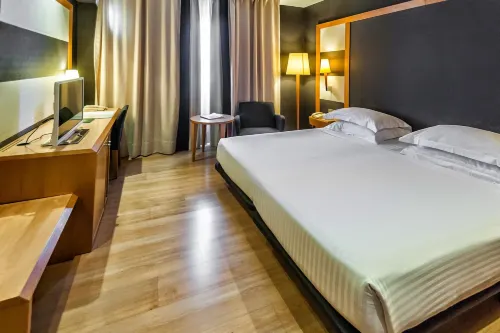 Hotel Barcelona Universal Photos