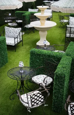 Hotel Barrière Fouquet's Paris Exterior Photos