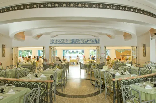 Balaia Golf Village Dining Photos