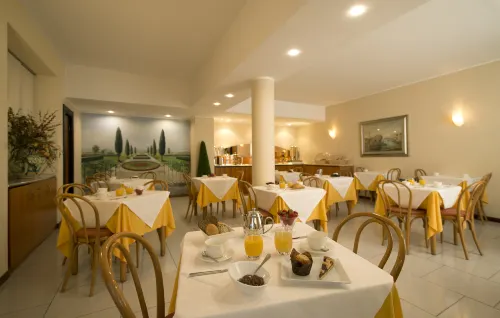 Hotel Fenice Restauration Photos