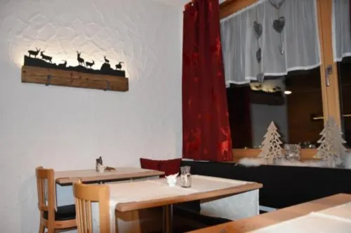 Hotel Cabana Dining Photos