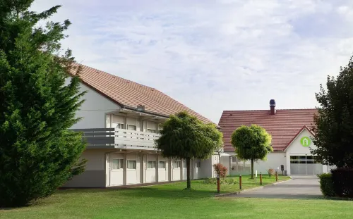 Campanile Villennes-Sur-Seine - Poissy - Hôtel rénové en 2024 Espaces publics Photos