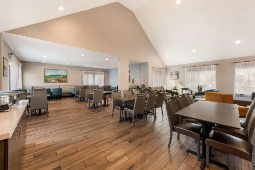 Best Western Fishkill Inn  Suites Dining Photos