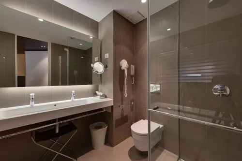 Lone Hotel by Maistra Collection Photos