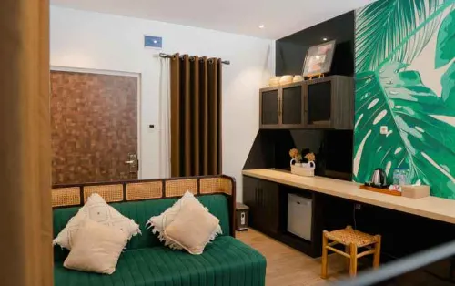 Koslo Yogyakarta Kamar Photos