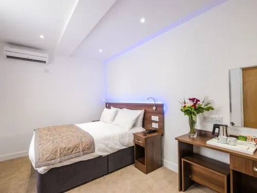 Signature London Rooms Photos
