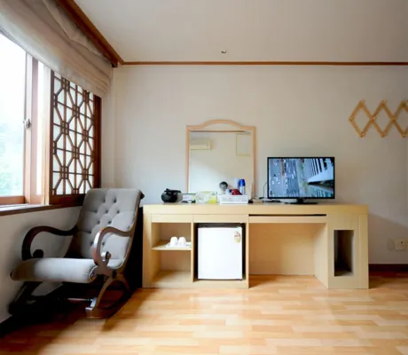 Gurye Little Prince Pension Kamar Photos