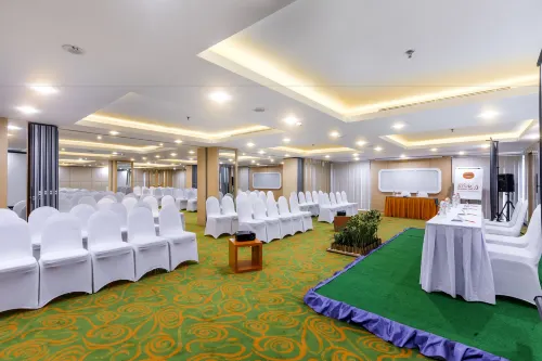 Harris Hotel Kuta Galleria - Bali Fasilitas Bisnis Photos