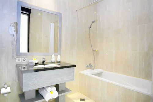 Awila Villas Kuta Photos