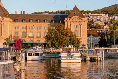 Neuchatel City Hotel Exterior Photos