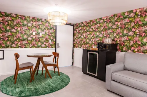 Whitelaw Hotel Photos