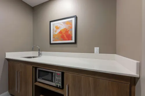 Hampton Inn & Suites by Hilton Charlottetown, PEI Huoneet Photos