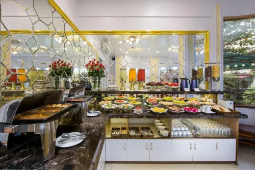 Hanoi Royal Palace Hotel 2 Dining Photos