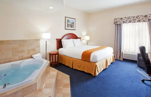 Holiday Inn Express & Suites Cleveland-Richfield Photos