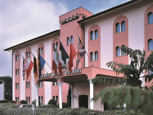 Best Western Grand Hotel Guinigi Exteriör Photos