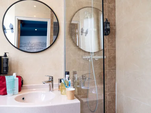 Ibis Styles Paris Batignolles Photos