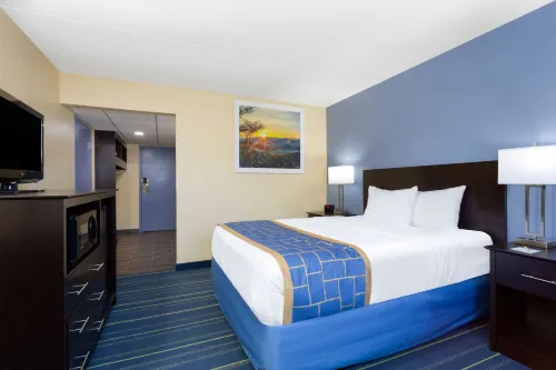 Days Inn by Wyndham Augusta Rooms Photos