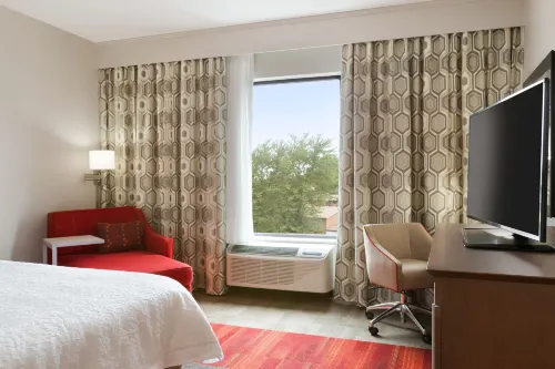Hampton Inn North Olmsted Cleveland Airport Rooms Photos