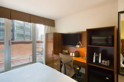 Hilton Garden Inn New York Manhattan Midtown East Photos