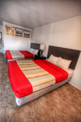 Best Budget Inn & Suites Kamloops Rooms Photos
