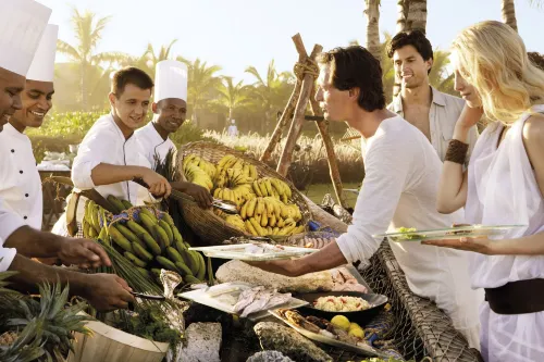 Shanti Maurice Resort & Spa Restauration Photos