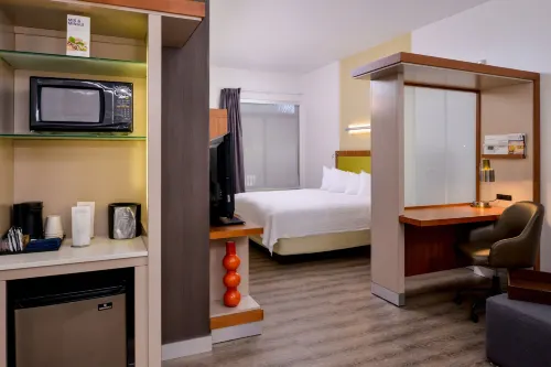 SpringHill Suites Kingman Route 66 Rooms Photos