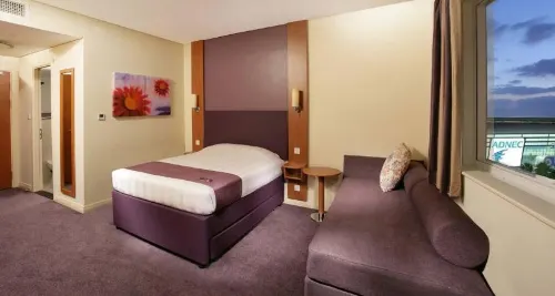 Premier Inn Abu Dhabi Capital Centre Rooms Photos