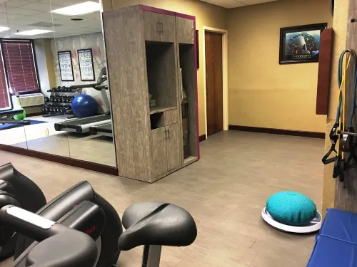 Crowne Plaza Edison Leisure & Recreation Photos